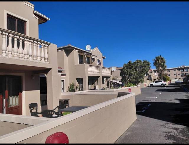 2 BEDROOM TOWNHOUSE FOR SALE IN PARKLANDS